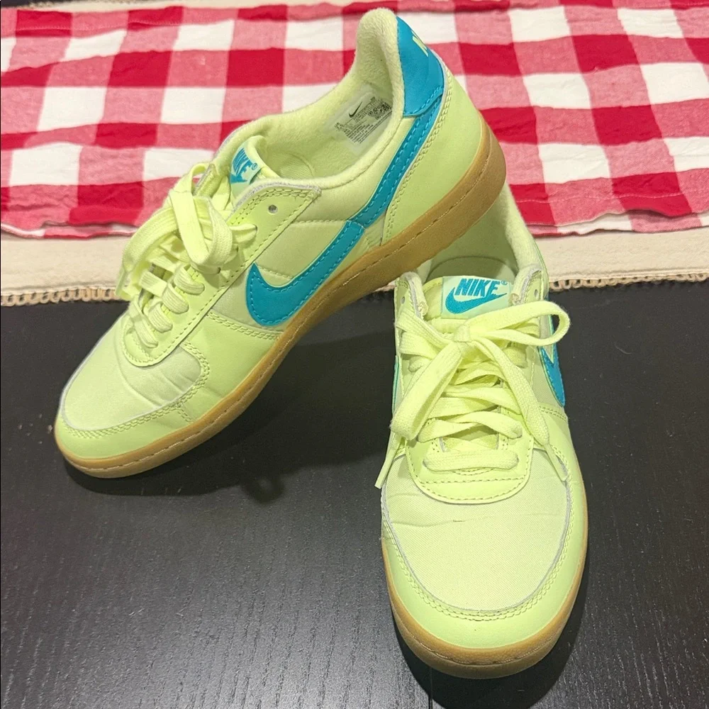 Nike Women's Neon Yellow and Teal Athletic Sneakers